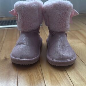 Pink Furry Boots slippers very cute size shoes 8